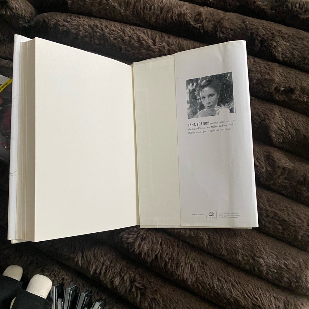In the Woods by Tana First edition - Picture 6 of 8
